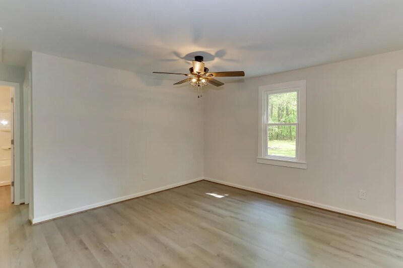 Building Photo - 11100 Mill Swamp Rd