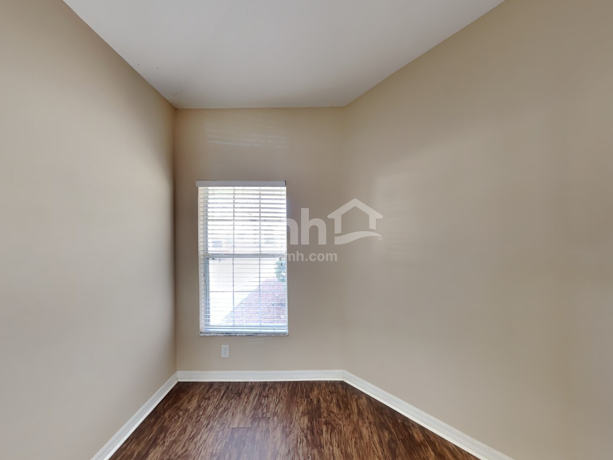 Building Photo - 10047 Perthshire Cir