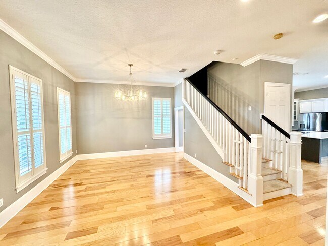 Building Photo - LUXURY RENTAL In Maitland - Winter Park Area 32751