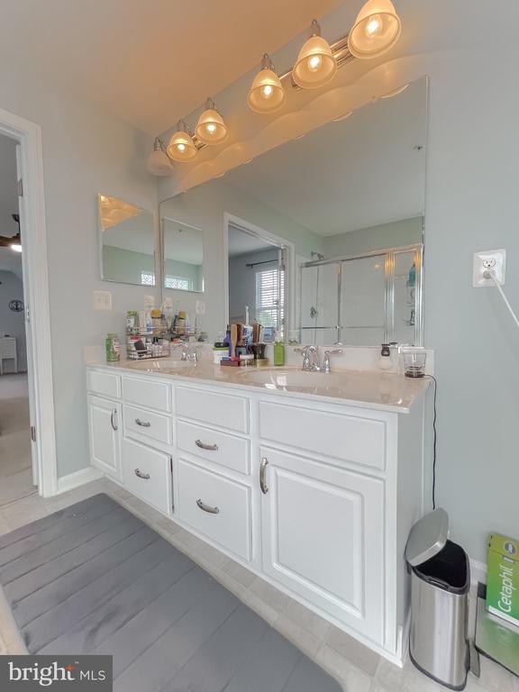 Building Photo - 46834 Jillian Grace Ct