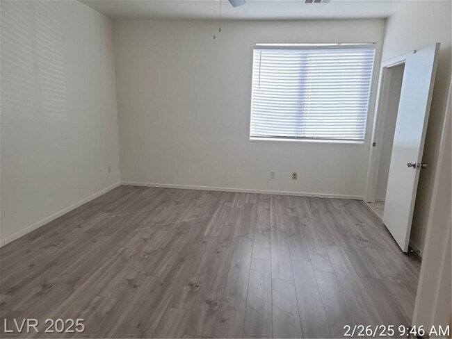 Building Photo - LOCATED JUST MINUTES FROM NELLIS AFB IN GU...