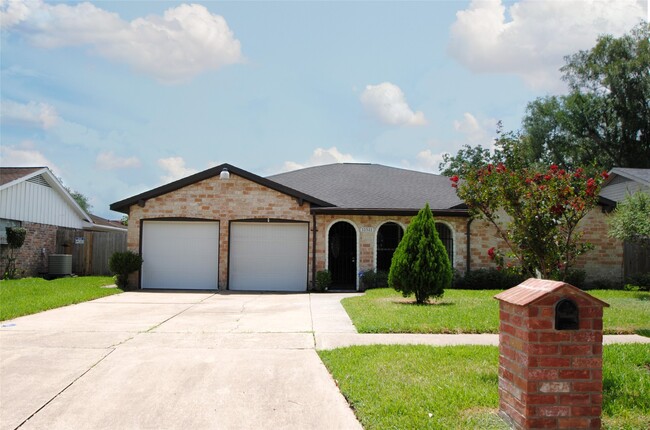 Primary Photo - 11511 Creekhurst Dr