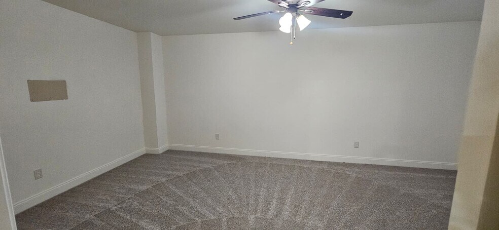 bonus room / media room - 344 Amber Ln