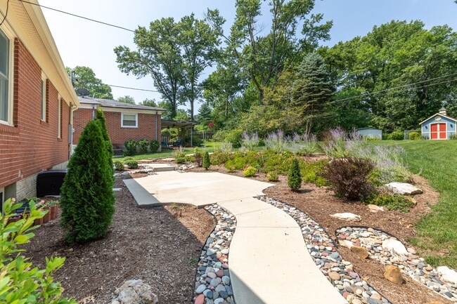 Building Photo - 2BD/2BATH Rockhill Home!