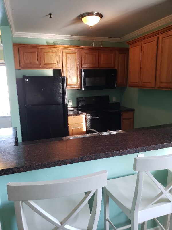 Building Photo - 4015 Fairway Dr