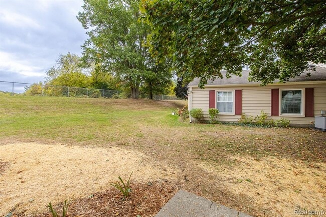 Building Photo - 2621 Thornbrier