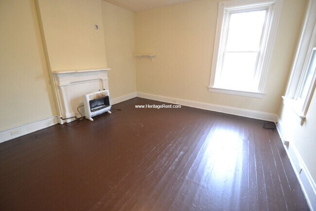 Building Photo - 1042 Marshall Ave