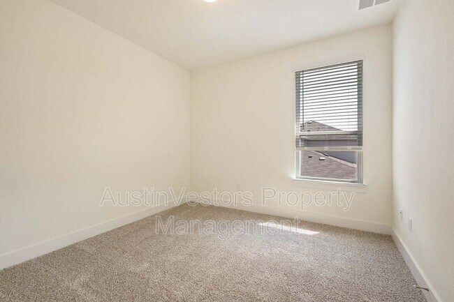 Building Photo - 11202 Gadsen Ln