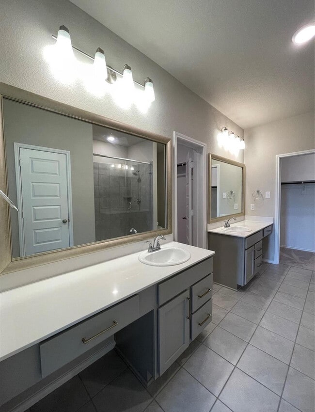 Building Photo - 3226 Sioux Trl