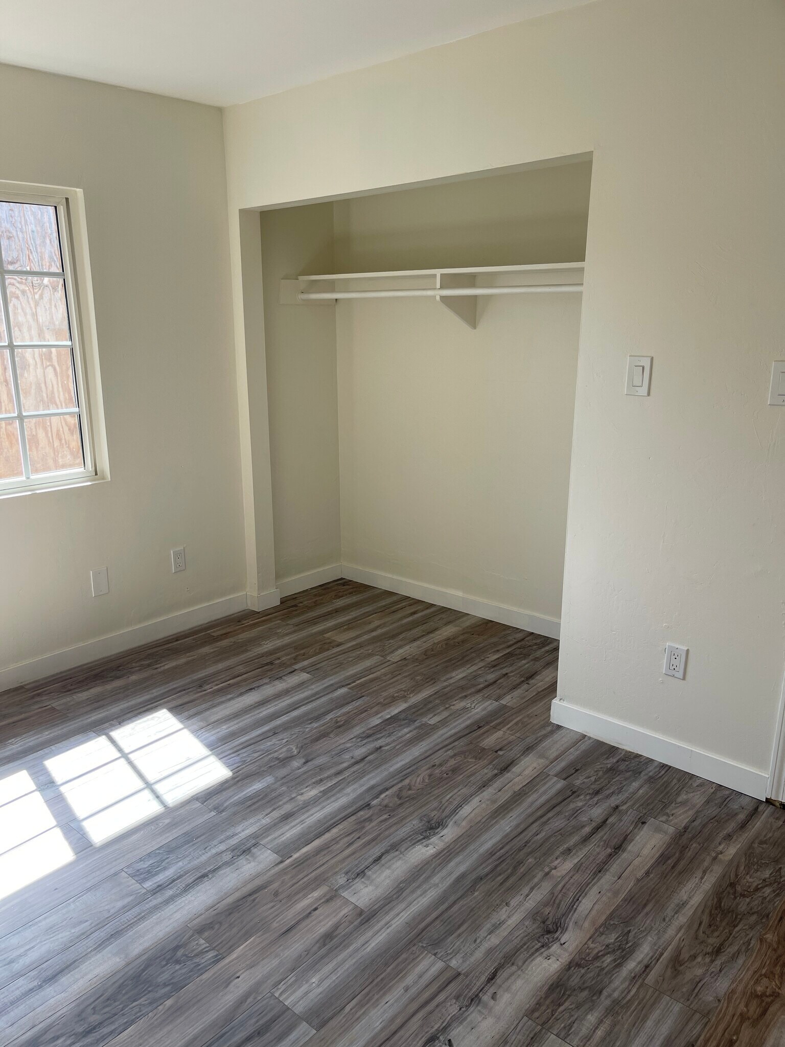 Building Photo - 702 Sawtelle Ave