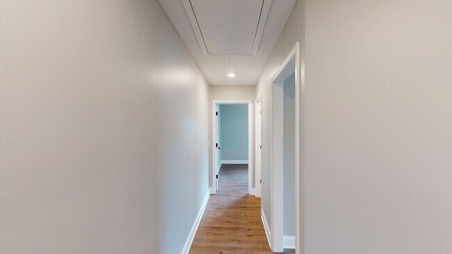 Building Photo - Get $1000 Off Your First Month- 2 Bed/2.5 ...