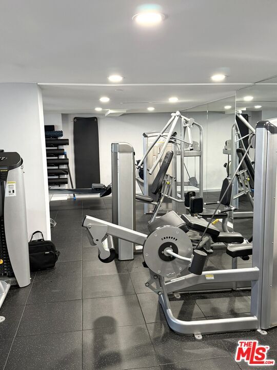 Building Photo - 201 Ocean Ave