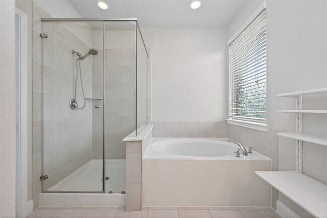 Building Photo - 9914 Deborah Colony Ln