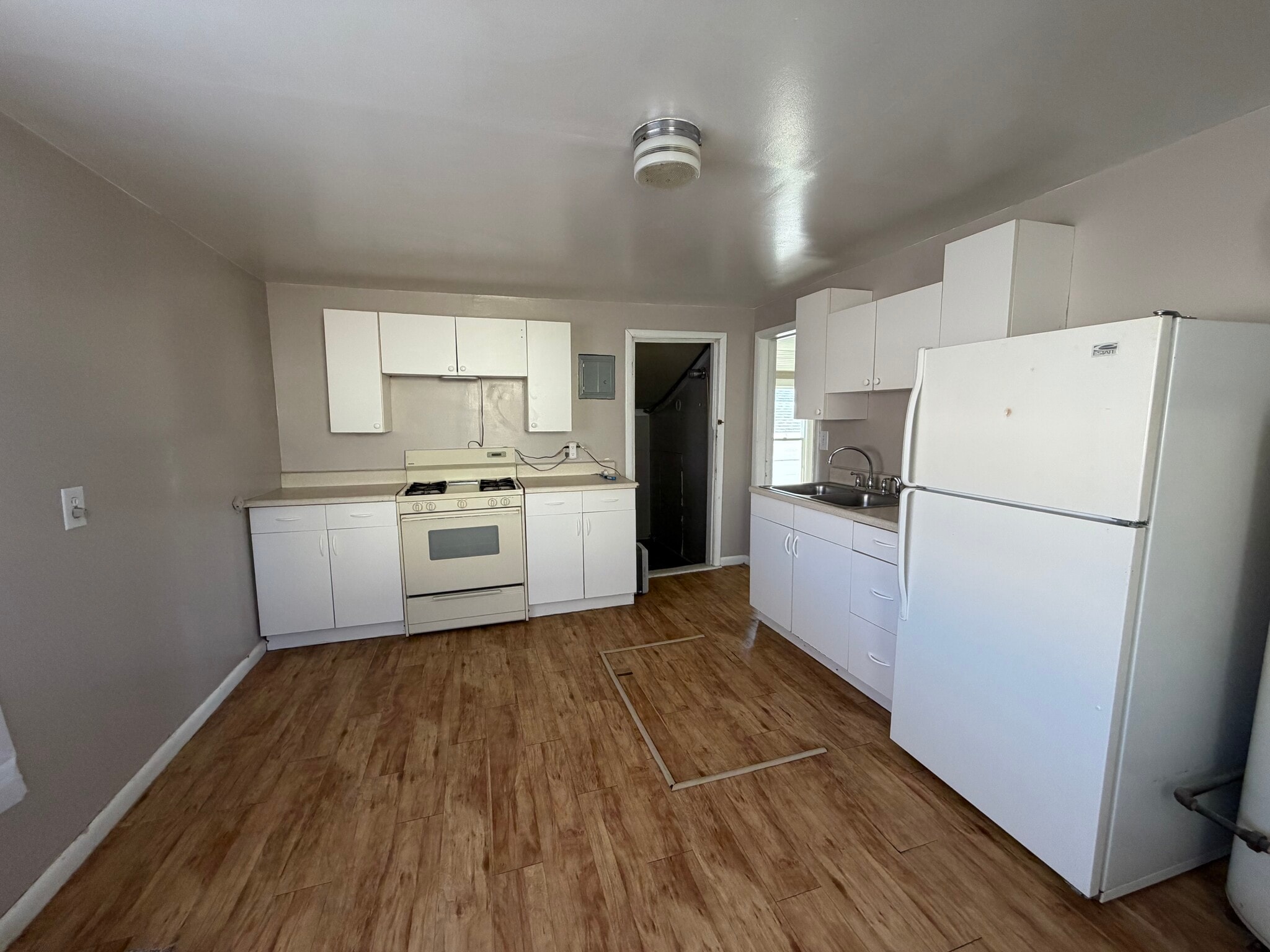 Building Photo - 215 Wyoming St