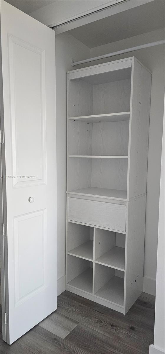 Building Photo - 2681 N Flamingo Rd