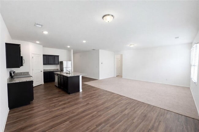 Building Photo - 5075 Minnow Ln