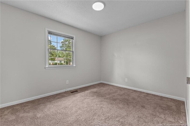 Building Photo - 7606 Sable Dr