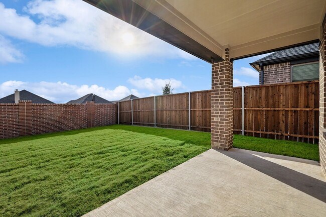 Building Photo - 364 Braves Wy