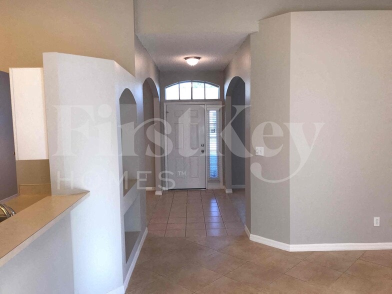 Building Photo - 1550 Golfside Village Blvd