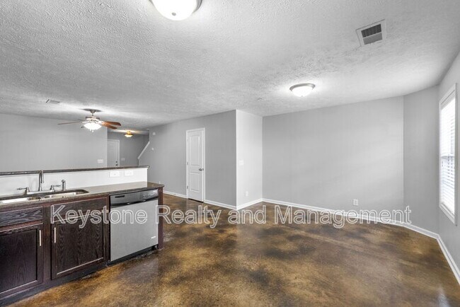 Building Photo - 133 Melbourne Dr