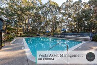 Building Photo - 225 Clifton St