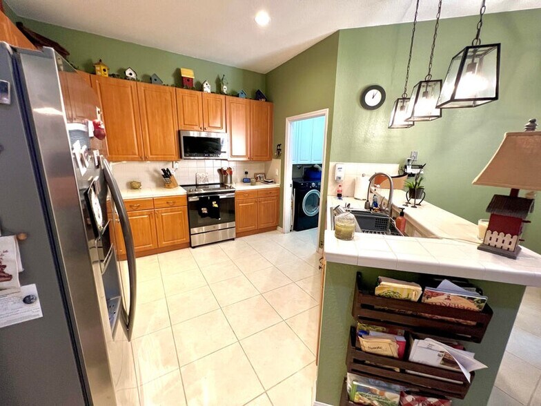 Building Photo - 9942 Boynton Gardens Way