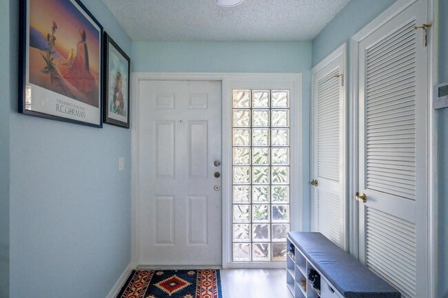 Building Photo - 3351 Emerald Oaks Dr