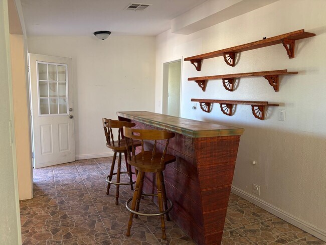 Building Photo - 3Bedroom/1.5 Bath Homeon 2.5 Acres...Rural Living At It's Best and For Only $2100 a Month