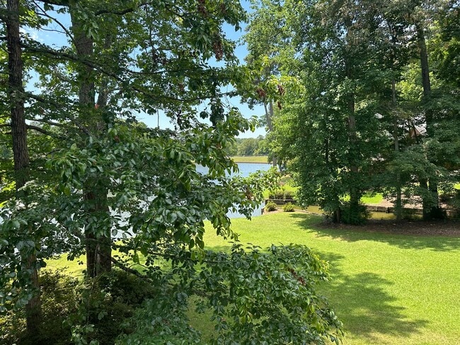 Building Photo - 110 Wimbledon Ct