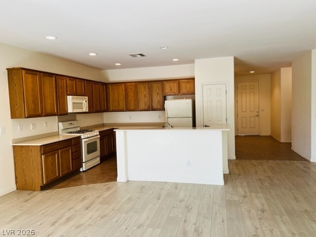 Building Photo - 2103 Sawtooth Mountain Dr