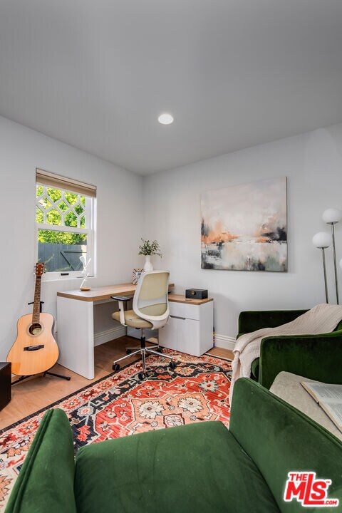 Building Photo - 4359 Clybourn Ave