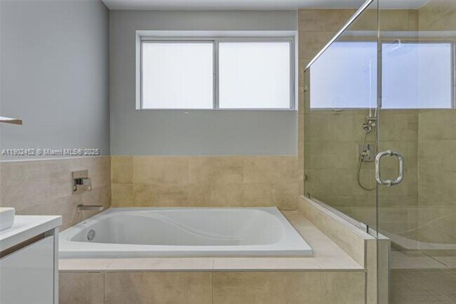 Building Photo - 10359 NW 67th Terrace