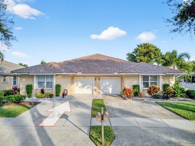 Building Photo - 233 W Coral Trace Cir