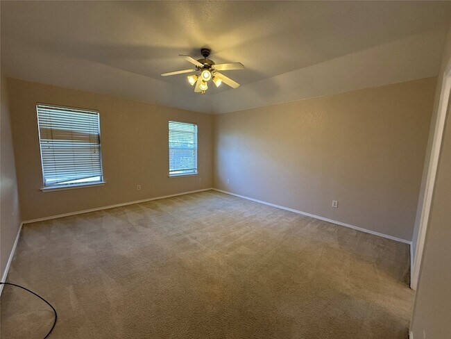 Building Photo - 5317 Malibu St