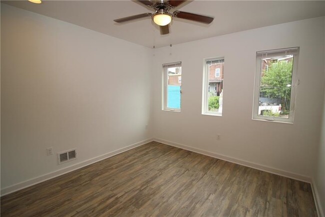Building Photo - 267 45th St