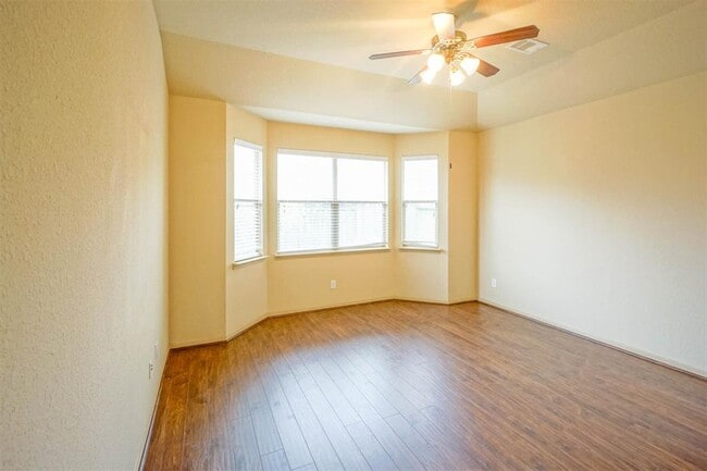 Building Photo - 6139 Grassy Haven Ln