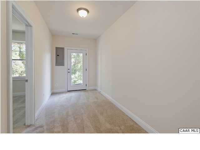 Building Photo - Templehof