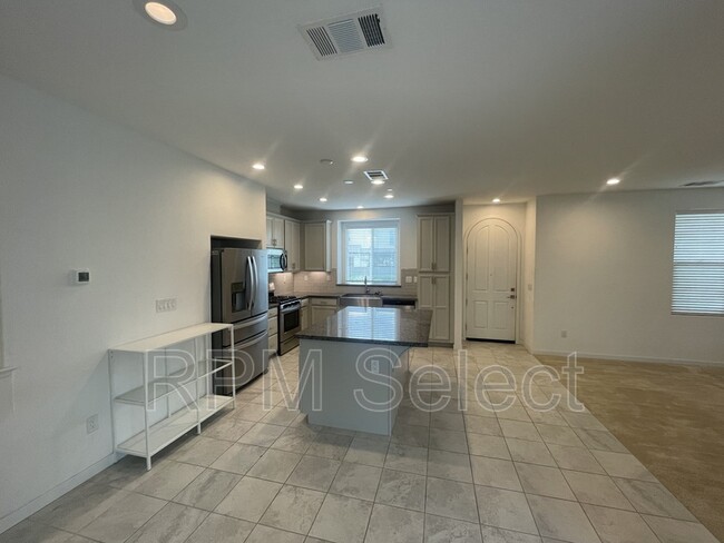 Building Photo - 3568 Troy Dalton St
