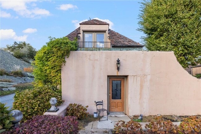 Primary Photo - 216 Gray Craig Rd