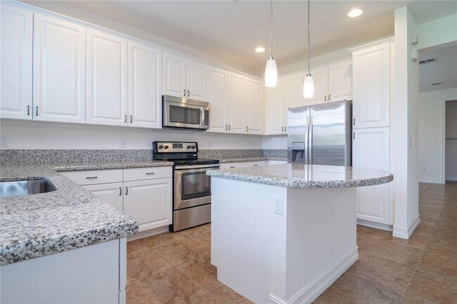 Building Photo - 126 Riverwalk Cir E