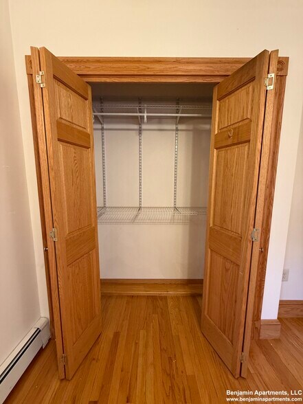 Building Photo - 89 Myrtle St