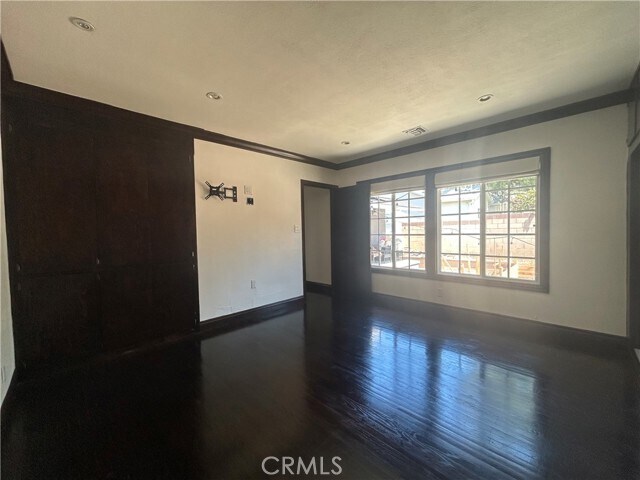 Building Photo - 5726 Newlin Ave