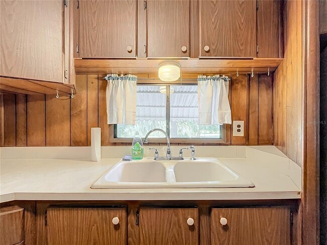Building Photo - 13145 Plum Lake Cir
