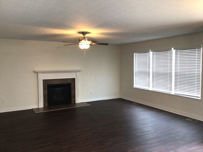 Building Photo - 1557 Pheasant Run Dr