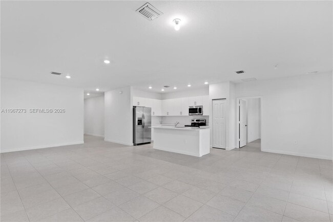 Building Photo - 11947 SW 241 Ter