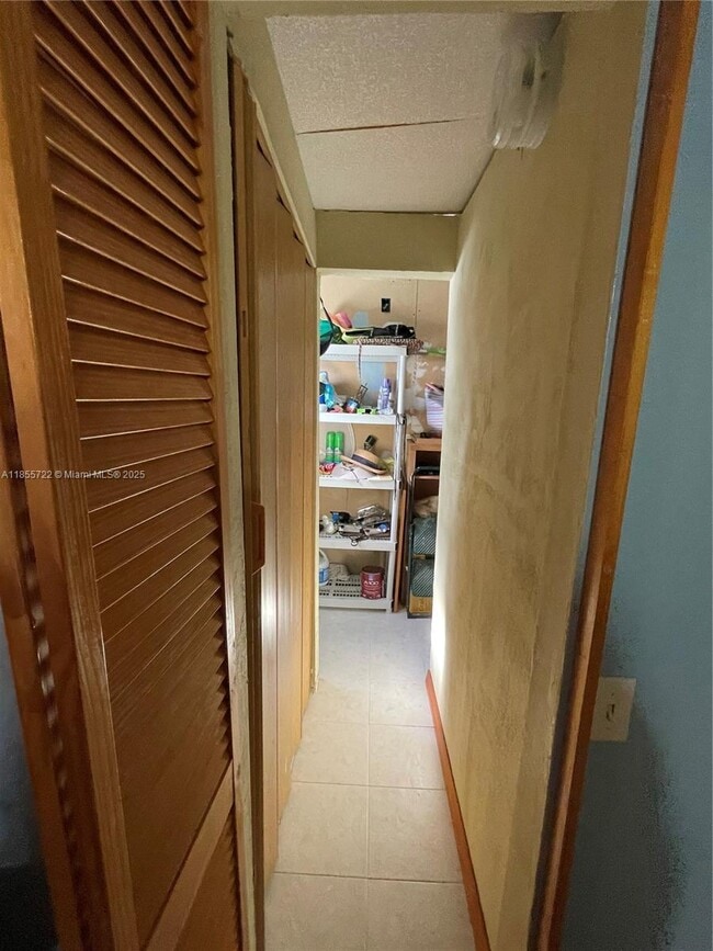Building Photo - 362 Oleander Dr