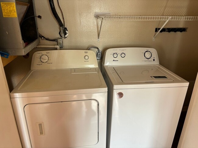 Building Photo - 2 Bedroom 2 Bath condo 2nd floor end unit at Myrtle Greens