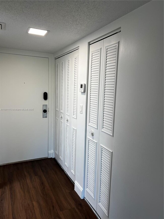 Building Photo - 14301 N Kendall Dr