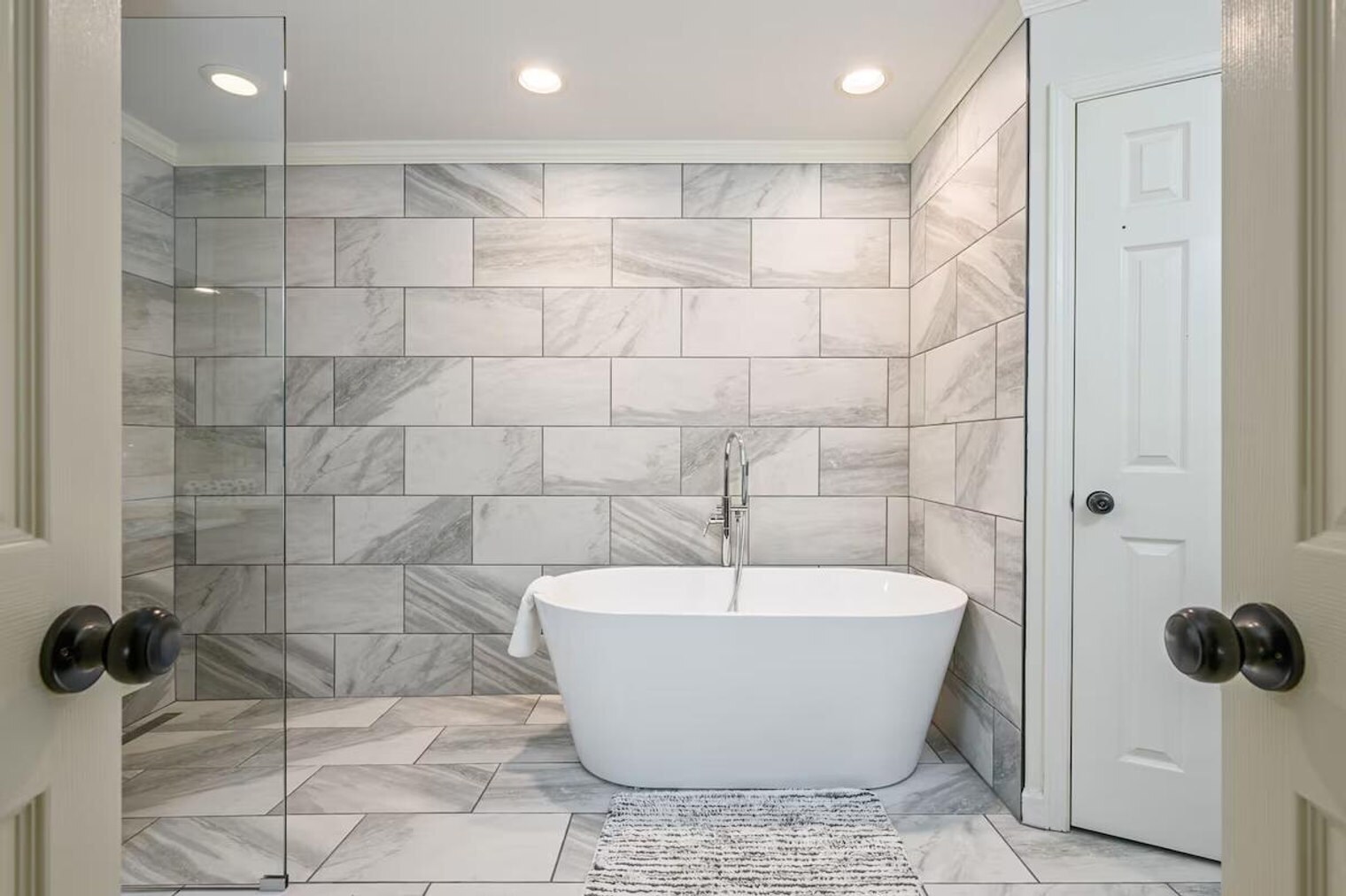 Building Photo - 2431 Weatherford Ct