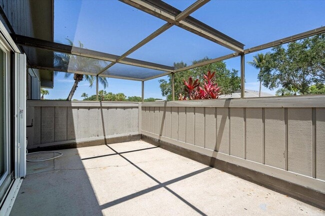Building Photo - 3902 NW Cinnamon Tree Cir